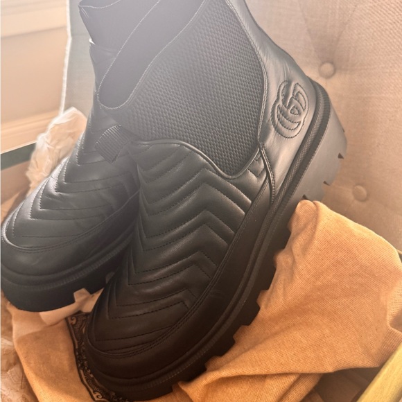 Gucci $1550 Calfskin Leather Nappa Matelasse Frances Chelsea Boots 39 9 Black - Picture 10 of 11